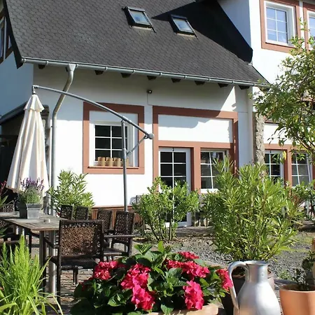 Panzió Muscher Bahnhof *