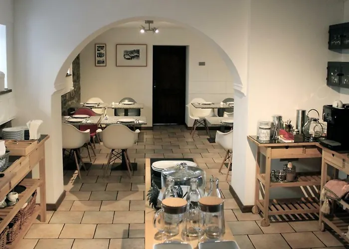 فندق مبيت وإفطار Muscher Bahnhof بلانكينهييم